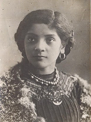Fatma Mukhtarova