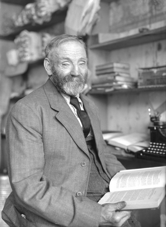 Thomas J. Howell