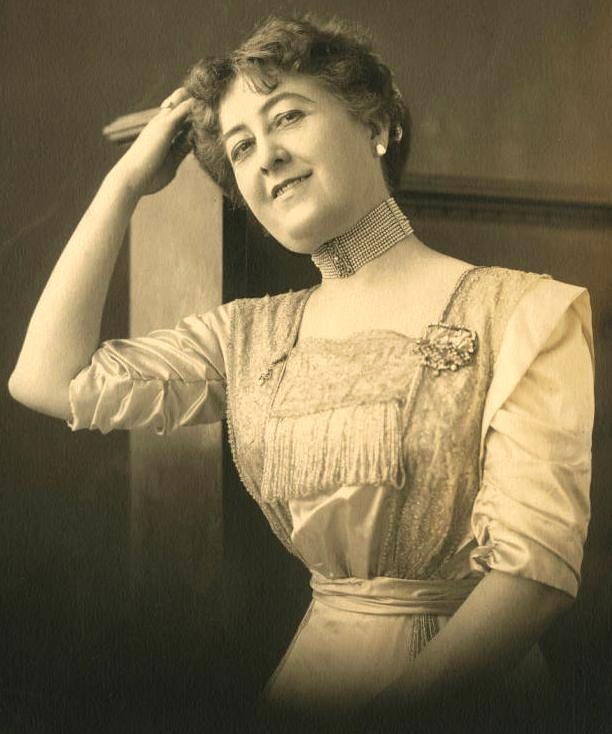 Helen Dunbar