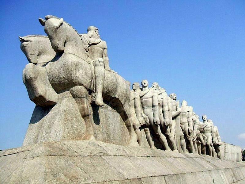 Monument to the Bandeiras
