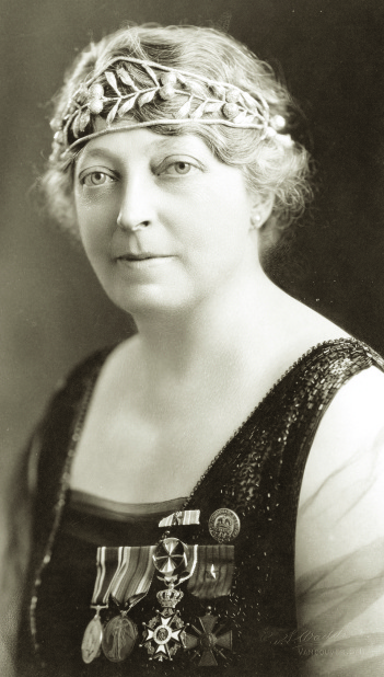 Julia Wilmotte Henshaw