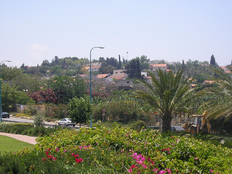Shlomi