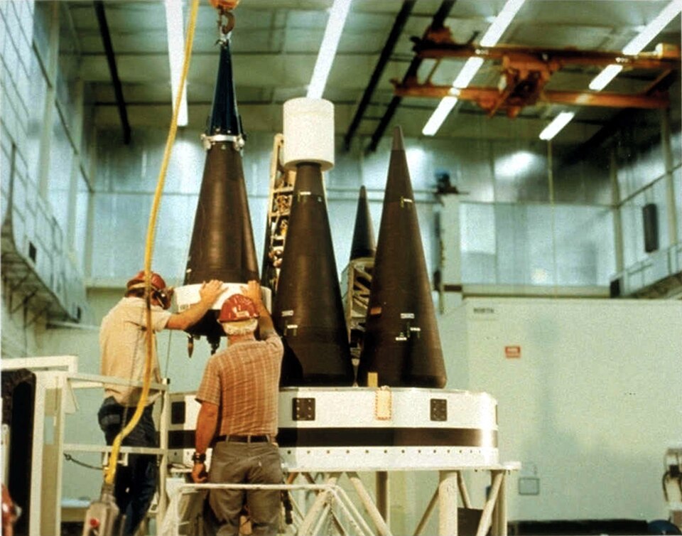 multiple independently targetable reentry vehicle