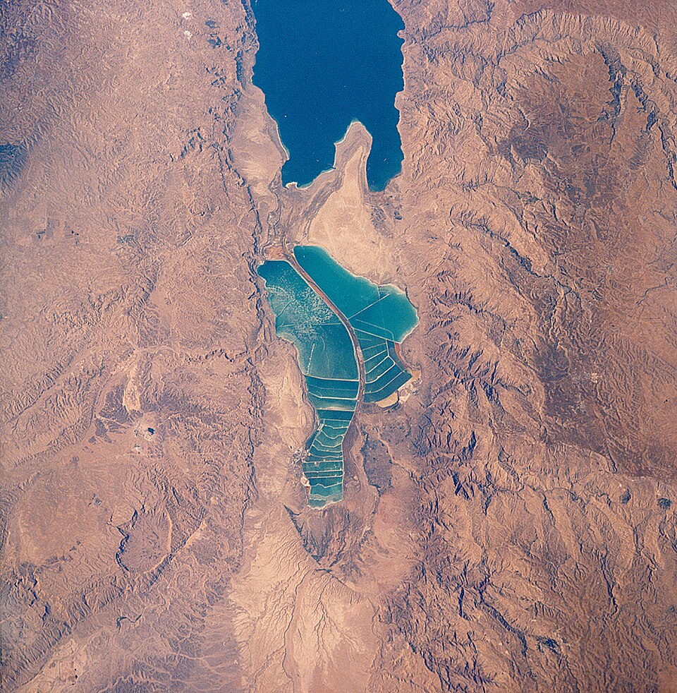 Lisan Peninsula