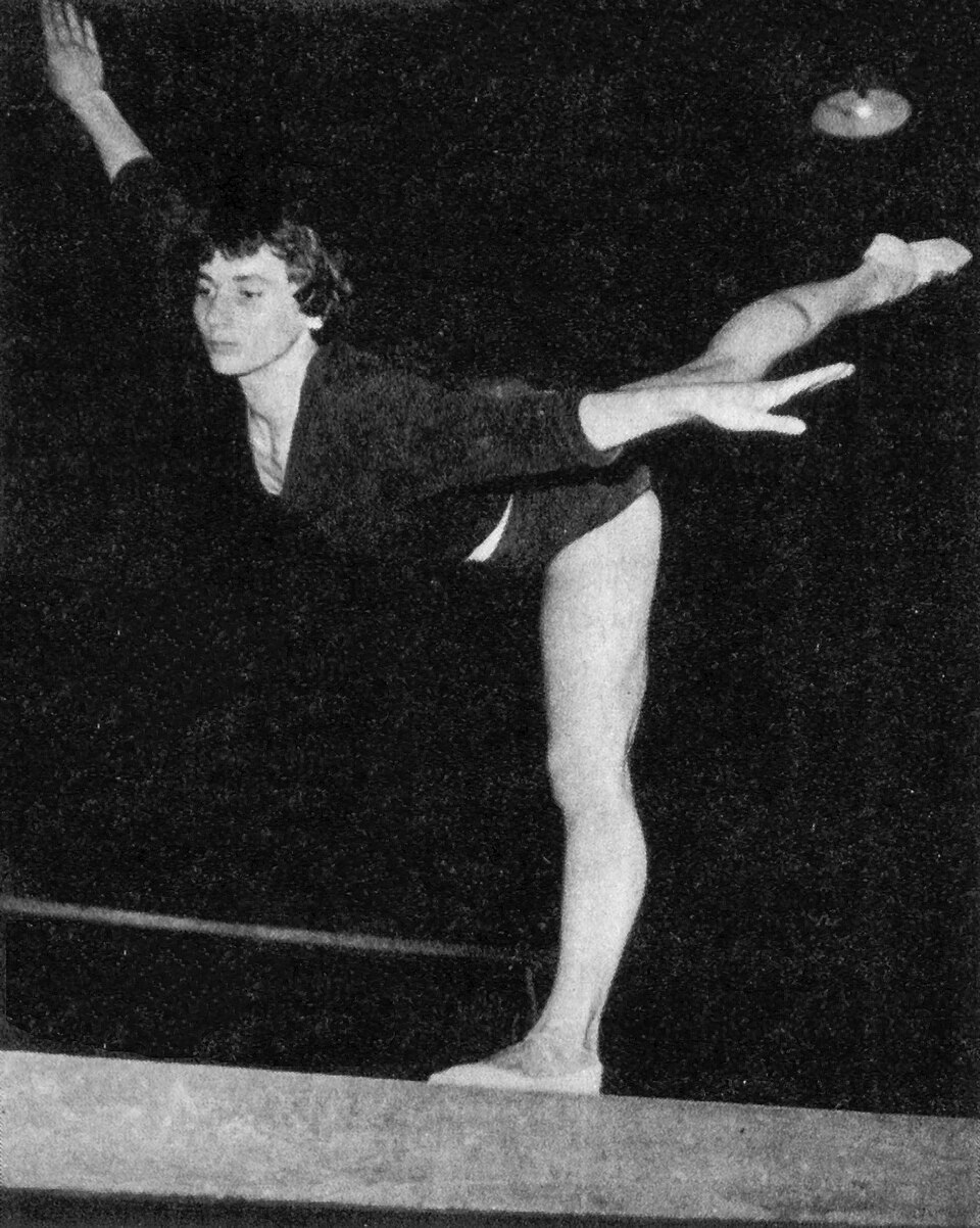 Elena Leușteanu