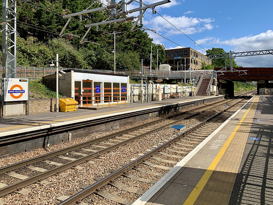 Upper Holloway railway station