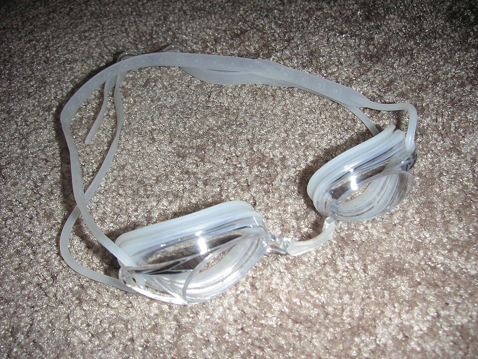 swim goggles