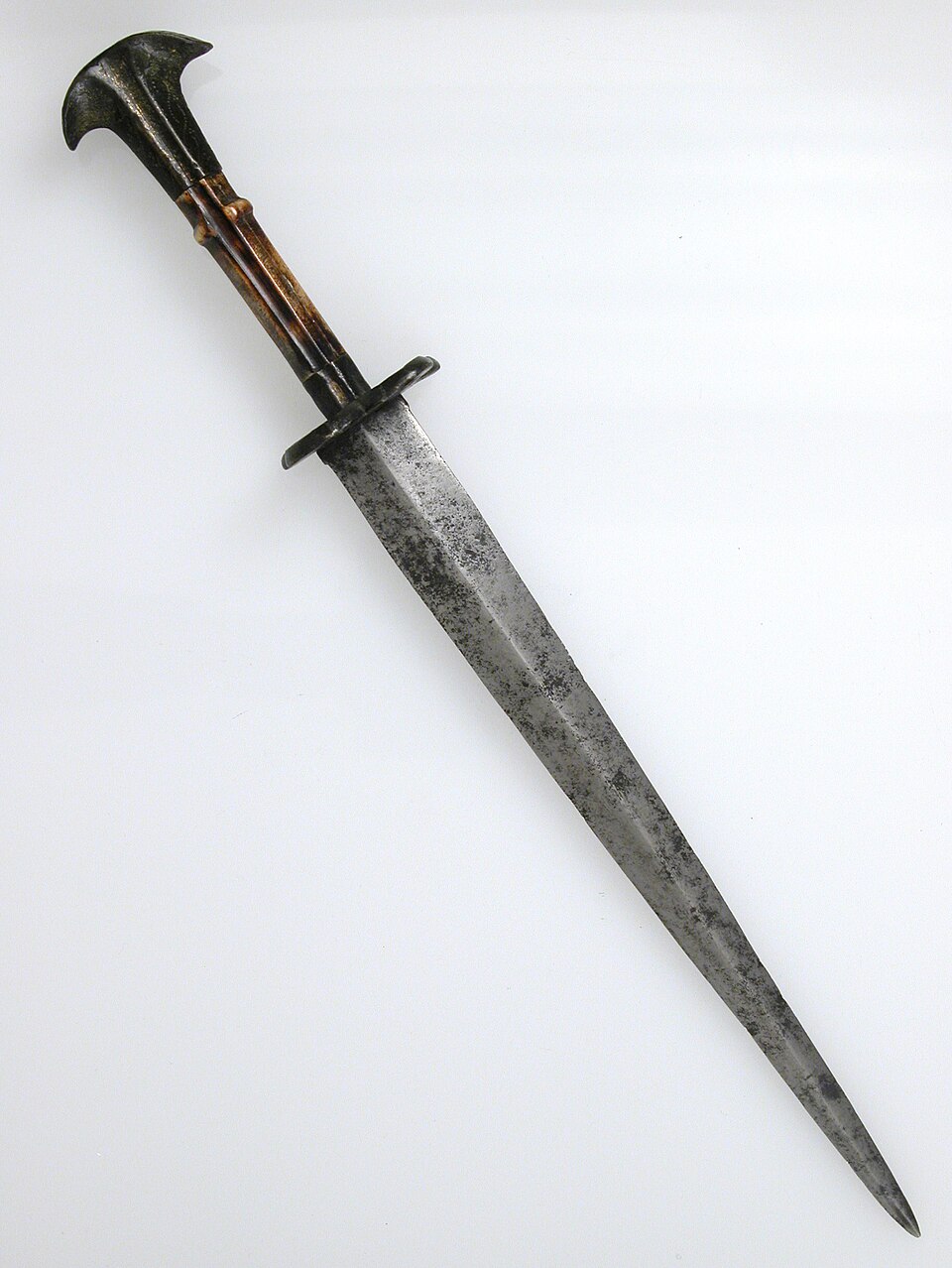 dagger