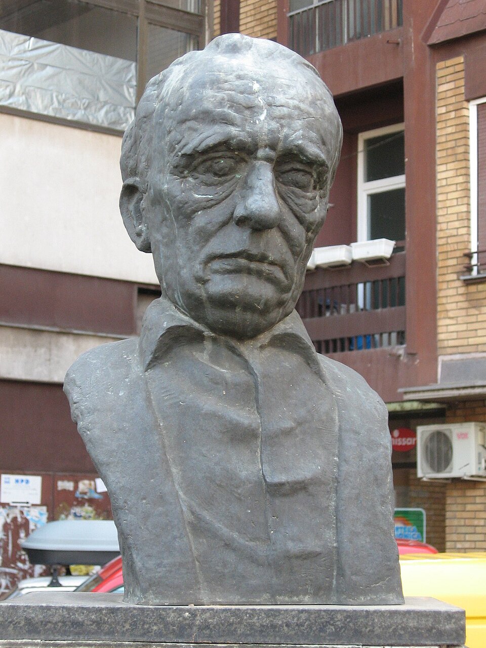 Duško Radović