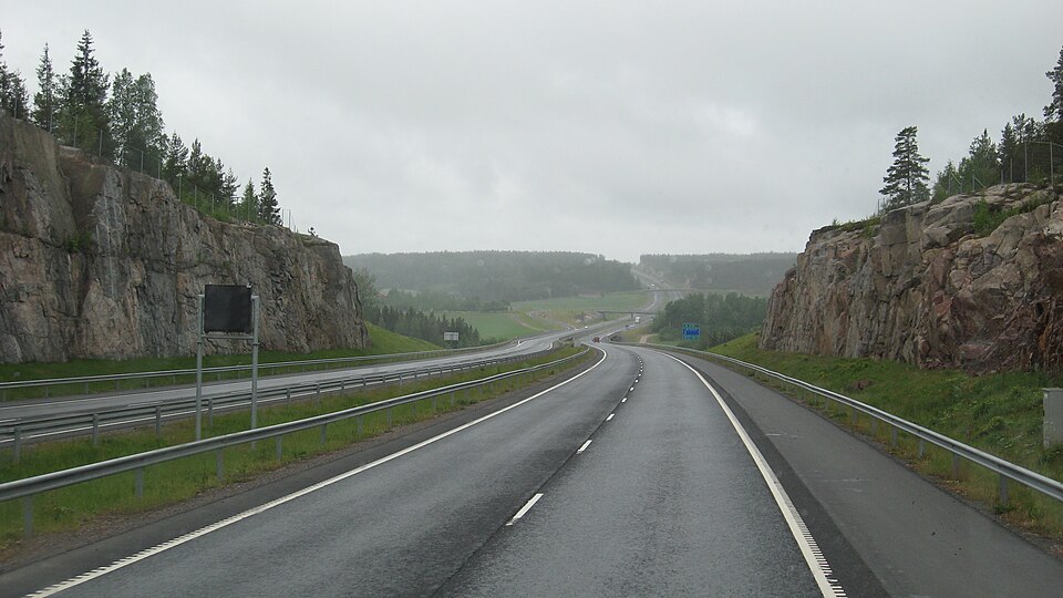Main road 1