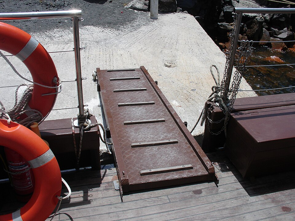 accommodation ladder