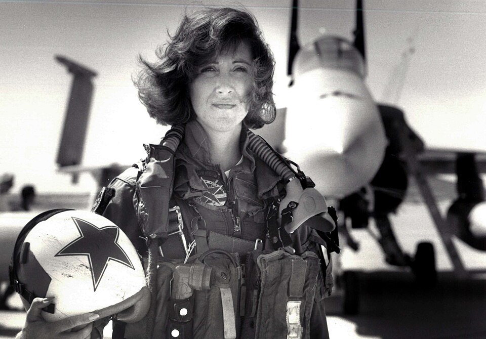 Tammie Jo Shults