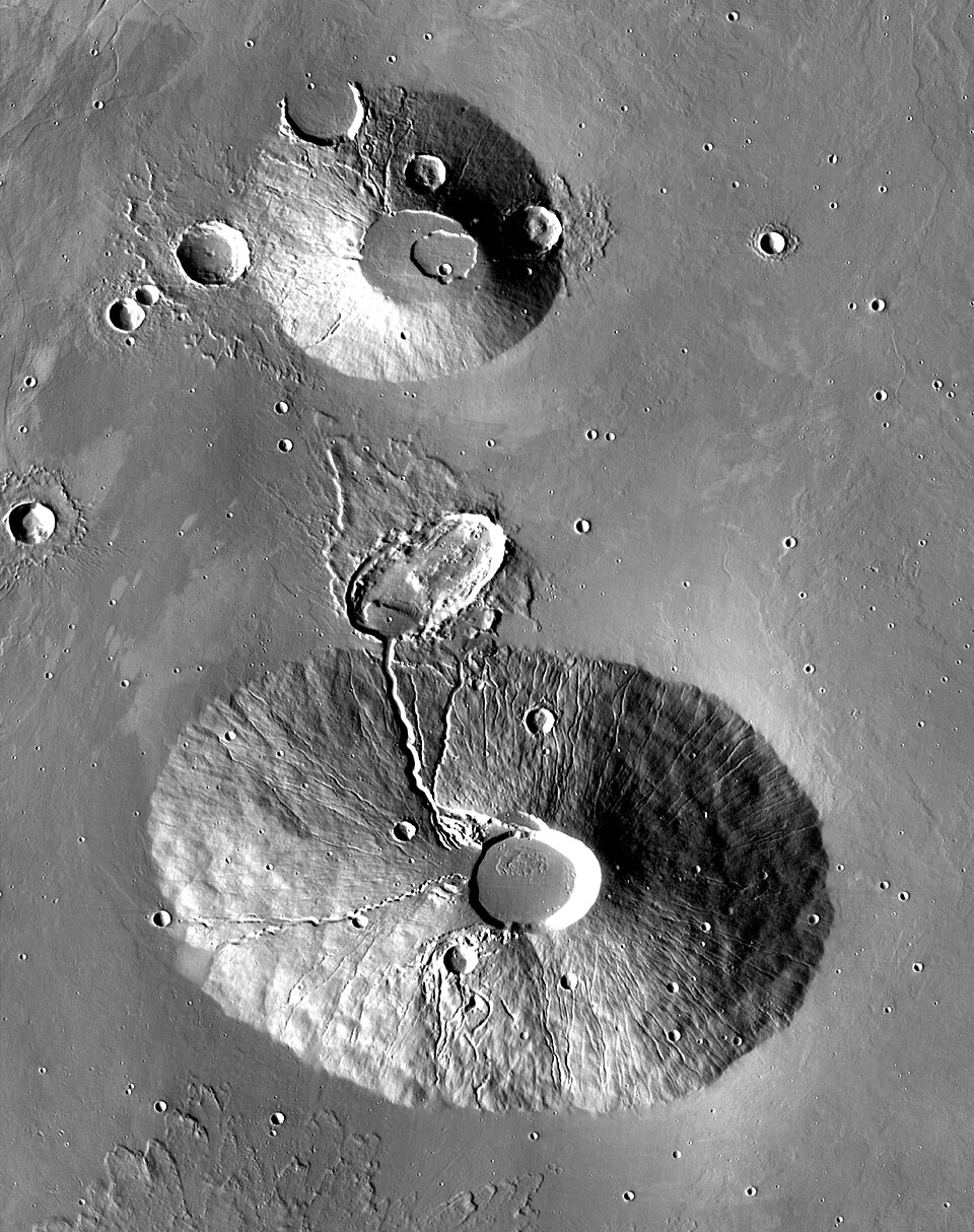 Uranius Tholus