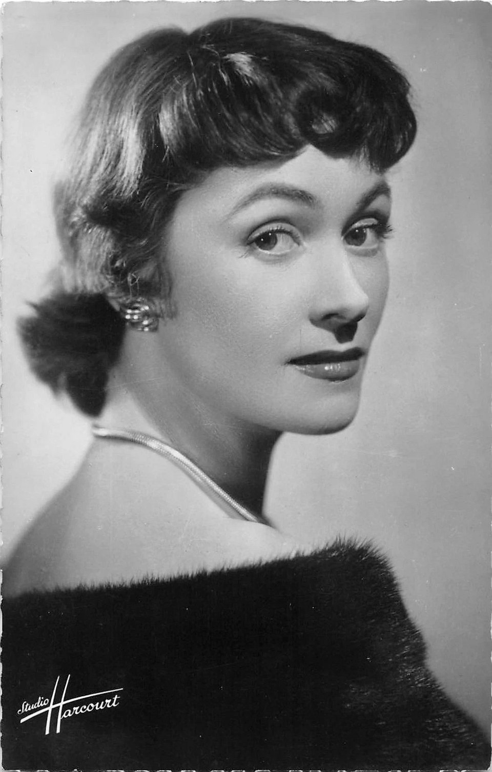 Maria Mauban