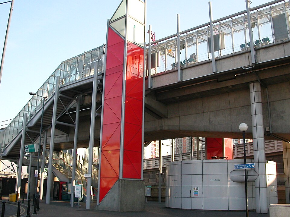 Blackwall DLR station