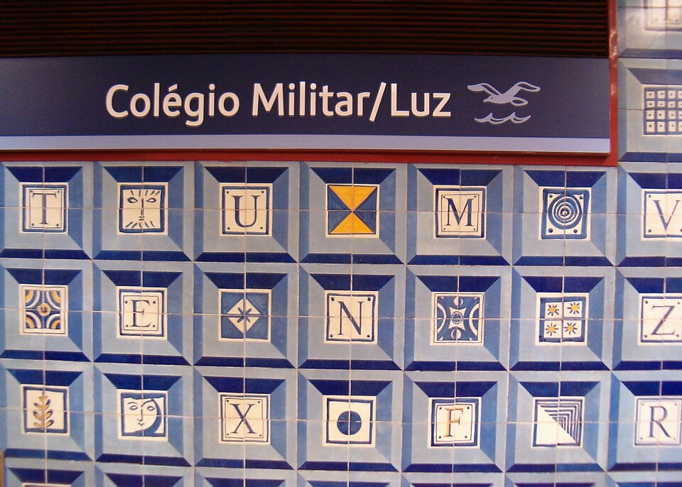 Colégio Militar/Luz station