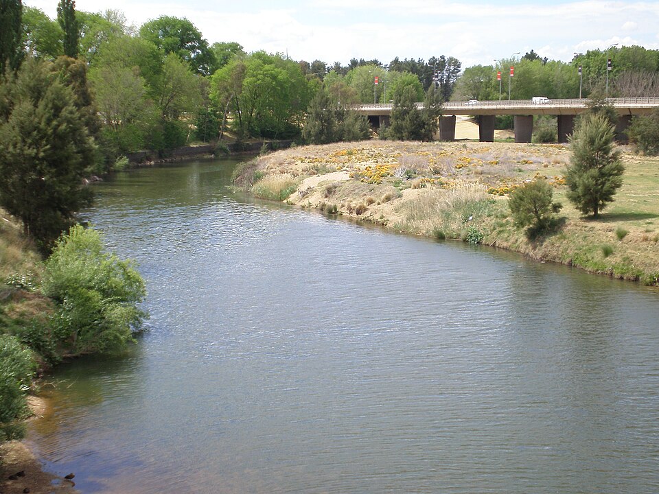 Wambuul Macquarie River