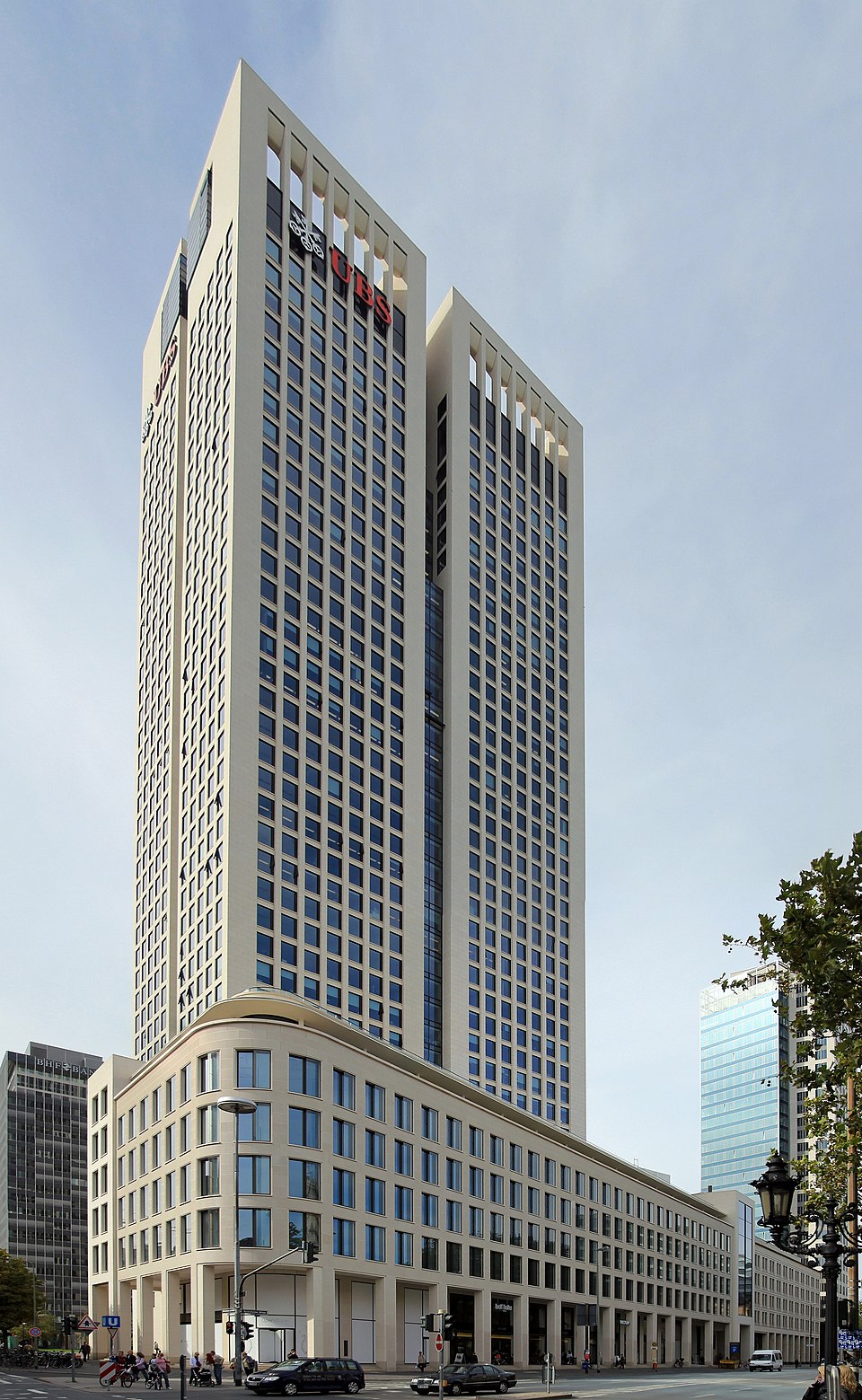 OpernTurm