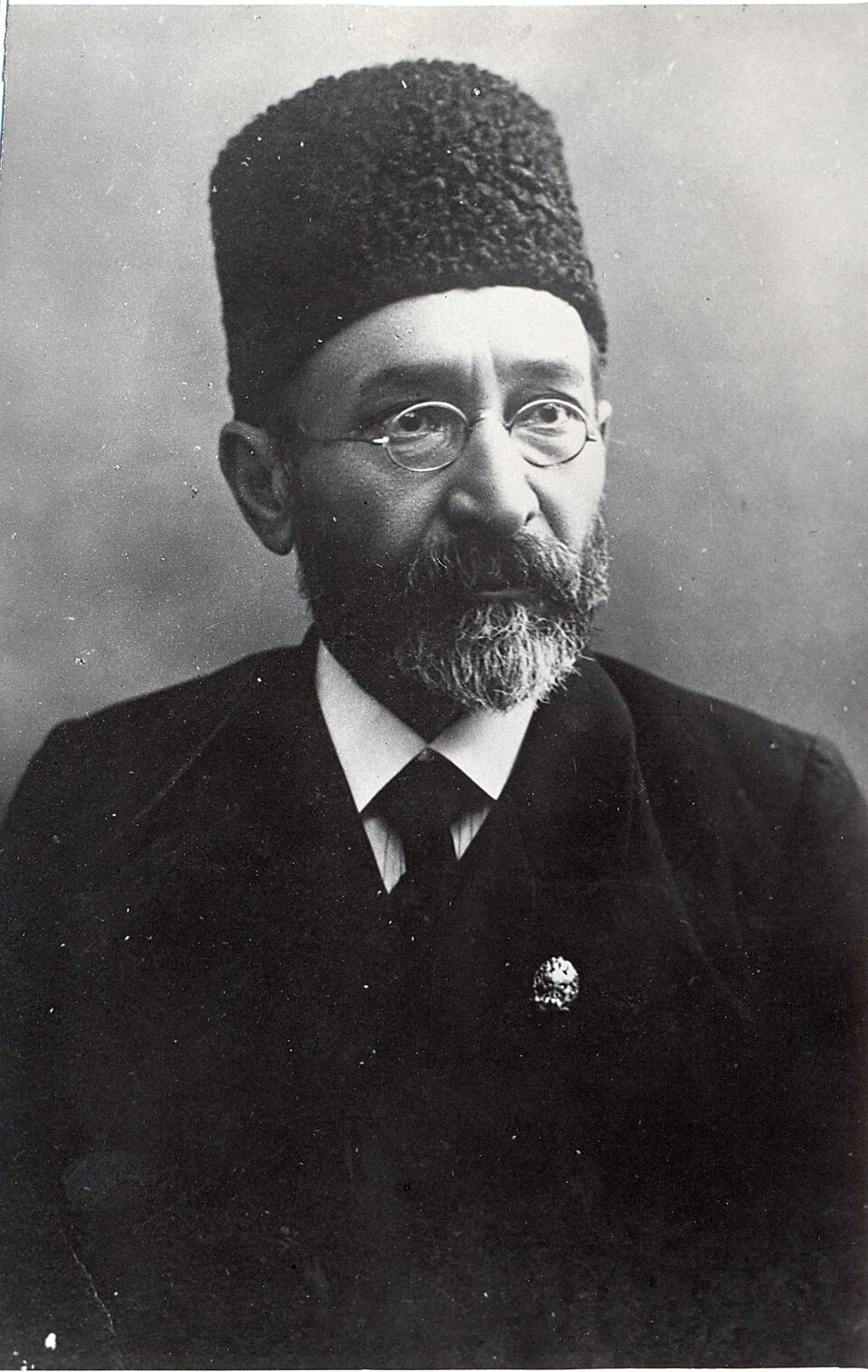 Najaf bey Vazirov