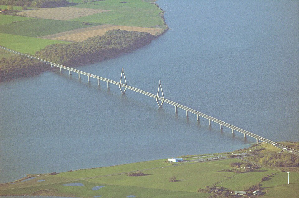 Farø Bridges