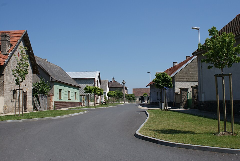 Chrást
